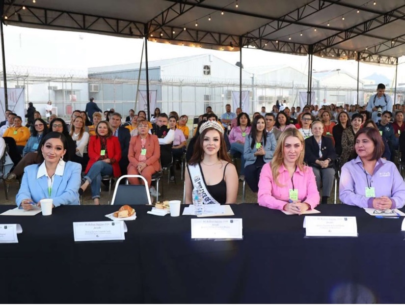 TRIUNFAN EN CERTAMEN DE BELLEZA EN PENAL
DE ESCOBEDO EN NUEVO LEÃN LA JORNADA
