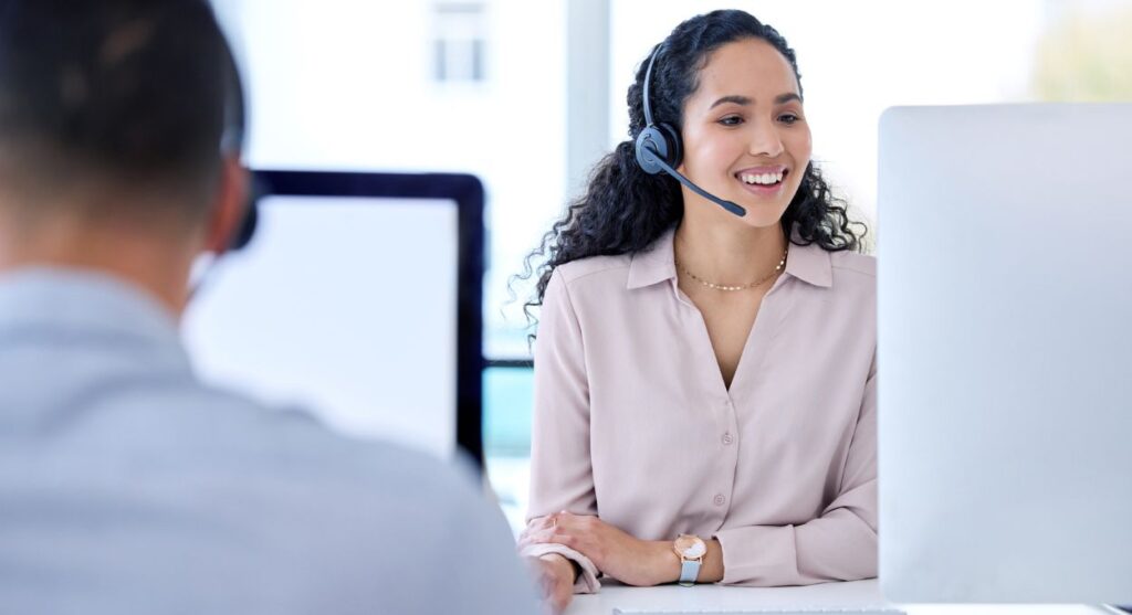 Transformación digital en la atención al cliente: Del trato humano a la automatización